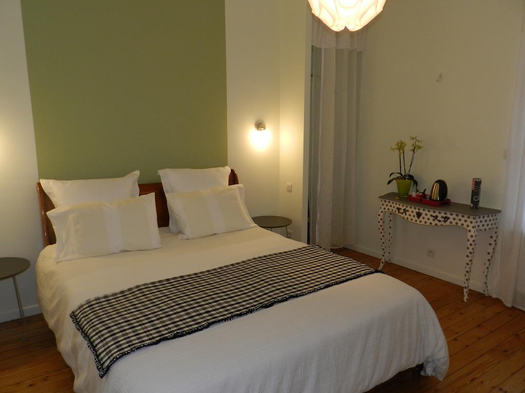 A La Fleur De Lys Bed and Breakfast Langeais Kamer foto